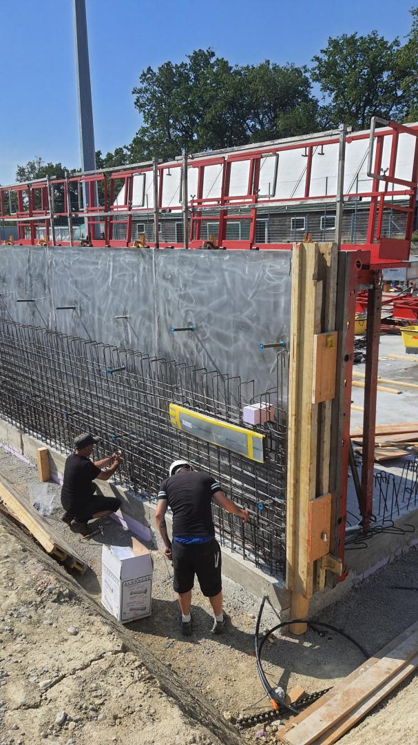 Ferraillage d’un des murs du bassin d’apprentissage