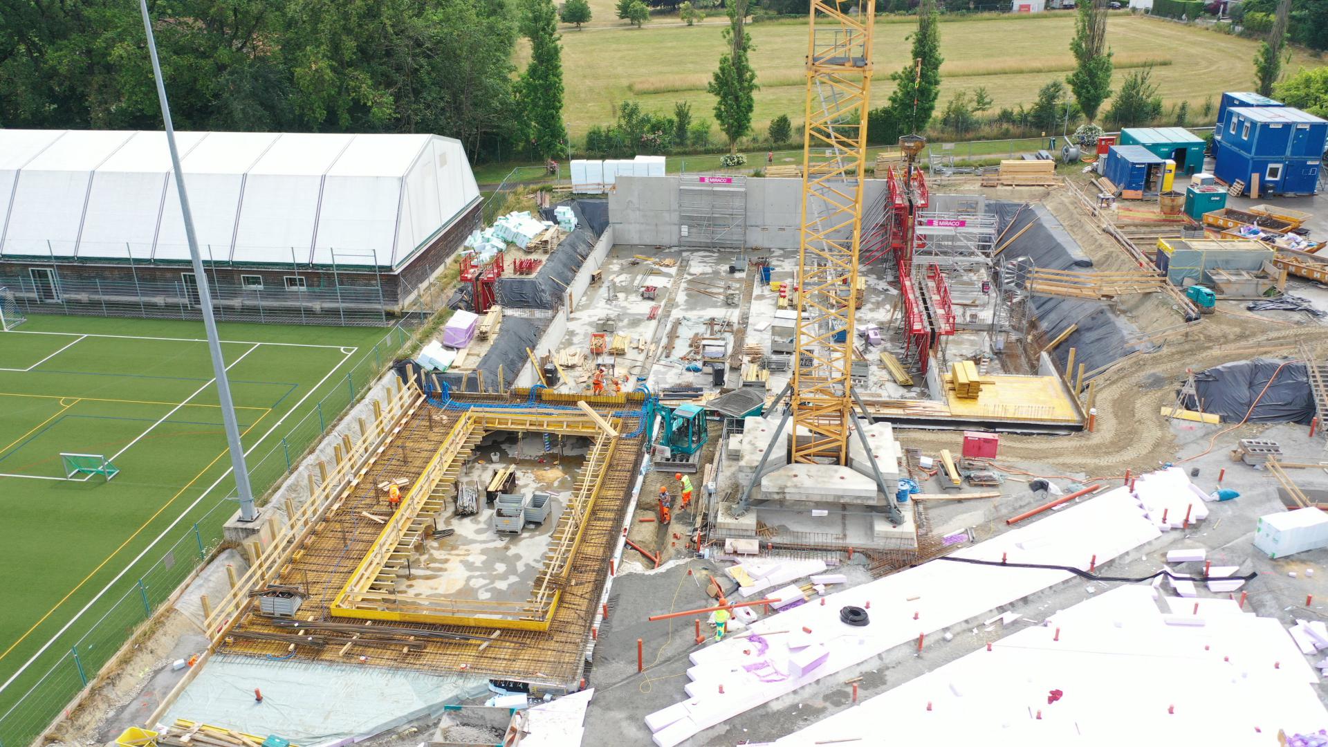 Vue général bâtiment Piscine (c) G. Tirvaudey