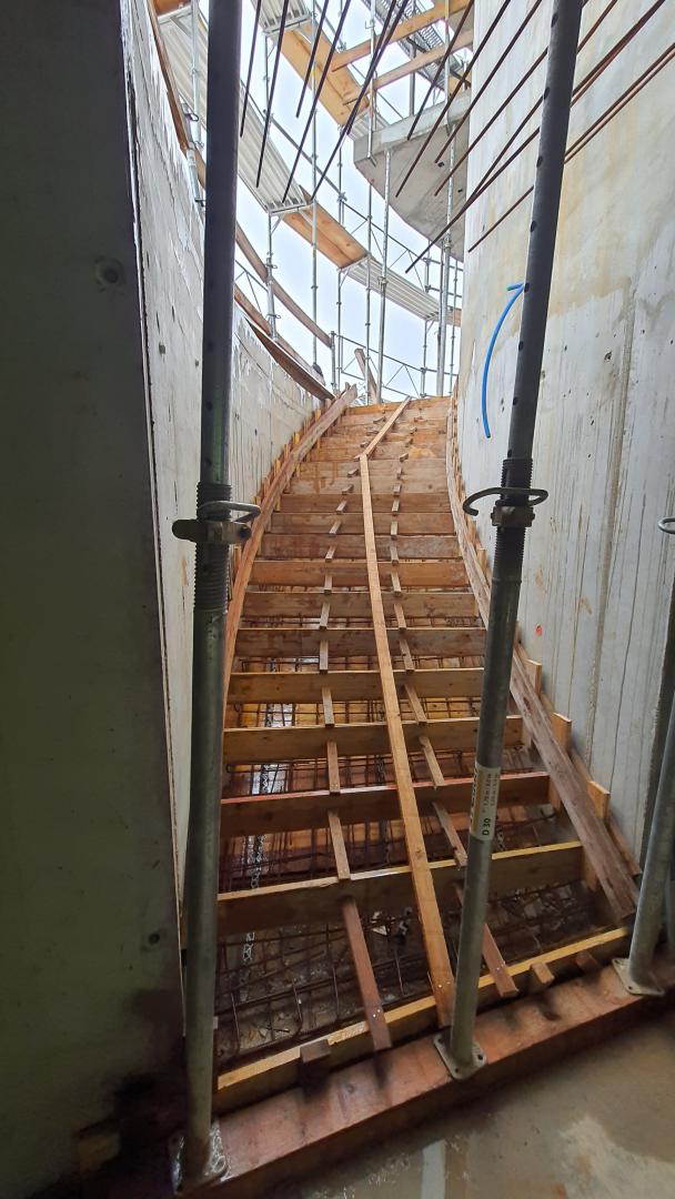 Coffrage escalier d’accès aux bassins (c) G. Tirvaudey